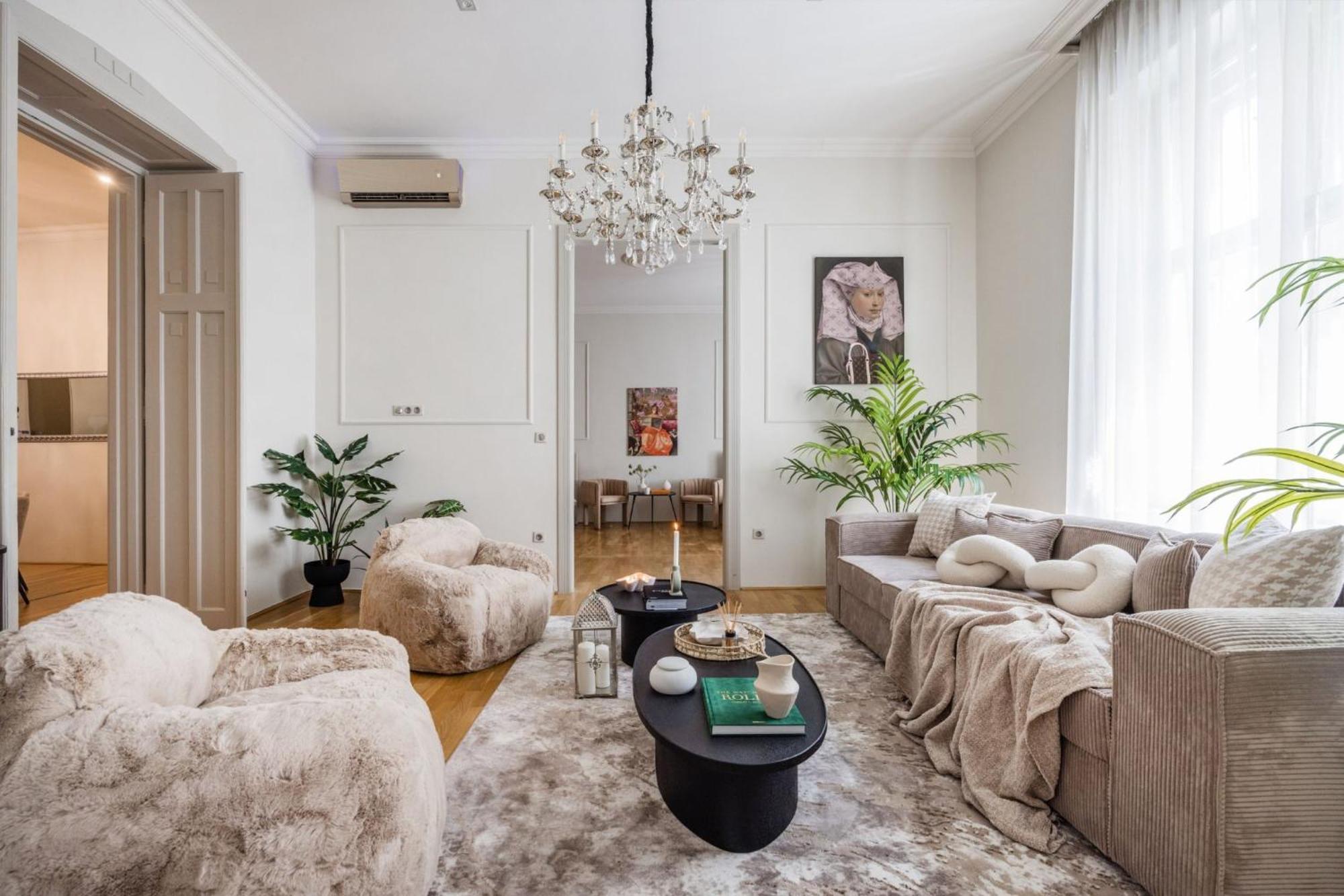 Timeless Elegant Apartment By Opera House Budapest Eksteriør billede